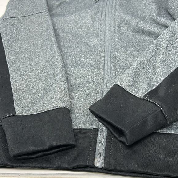 Reebok Boys Gray & Black Full Zip Hoodie with 2 Pockets Size 6 - Picture 5 of 9